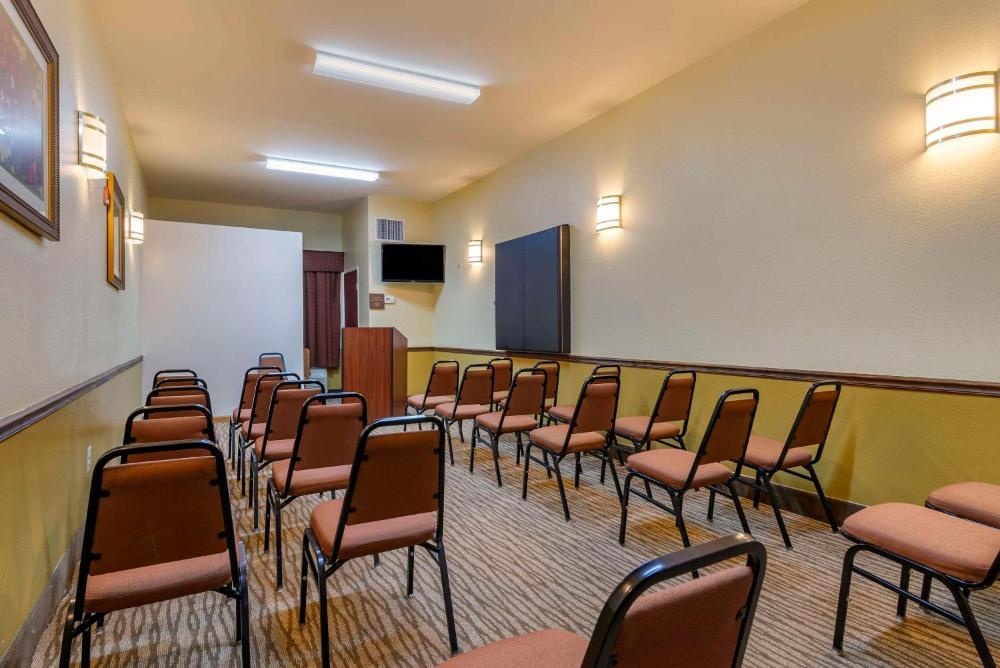 Comfort Suites Montgomery East Monticello Dr. Image 18