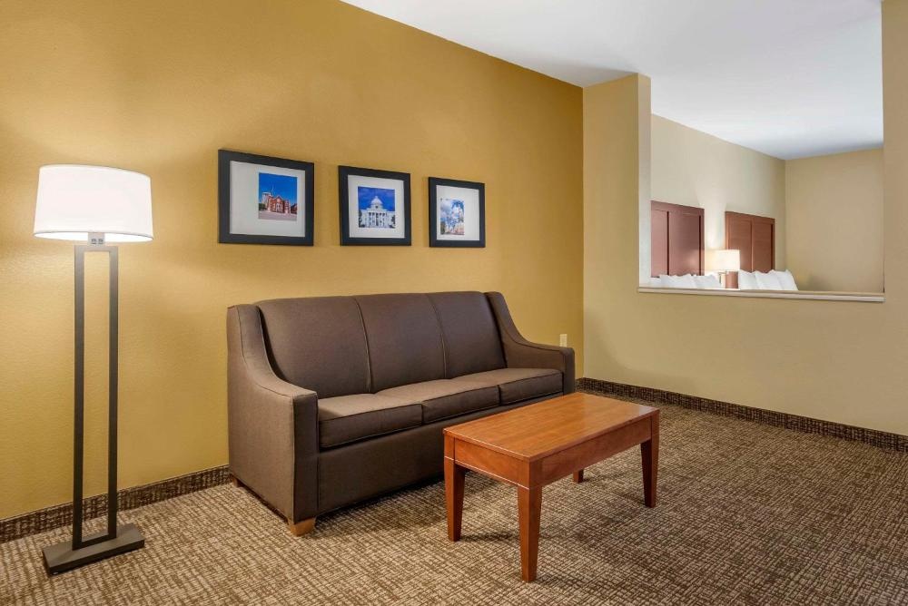 Comfort Suites Montgomery East Monticello Dr. Image 21