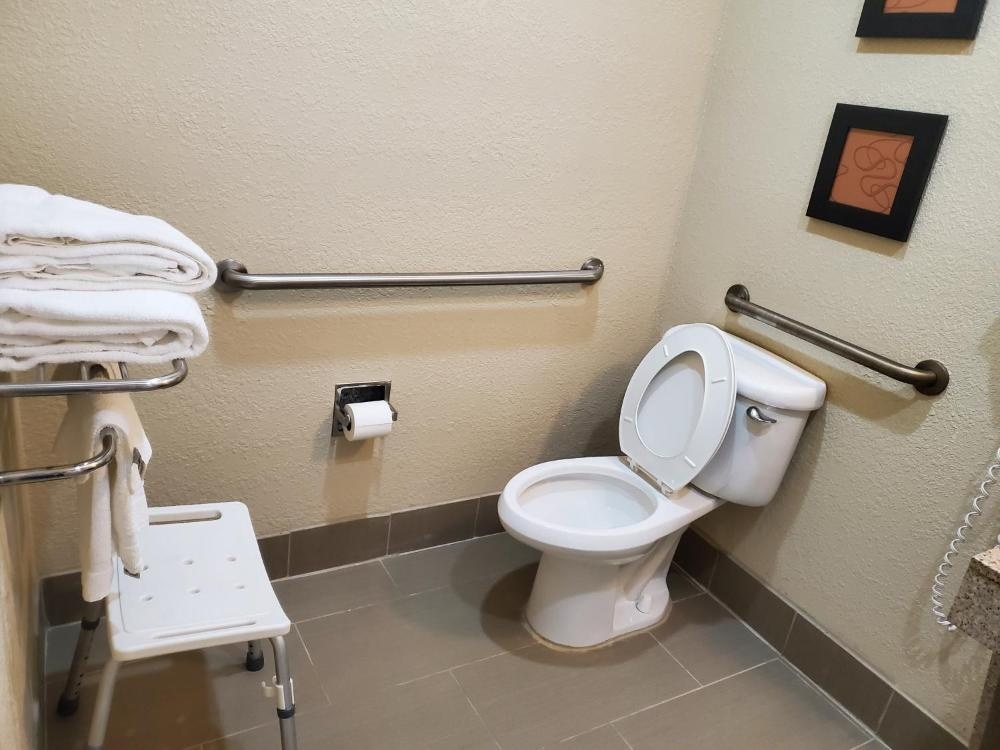 Comfort Suites Montgomery East Monticello Dr. Image 35